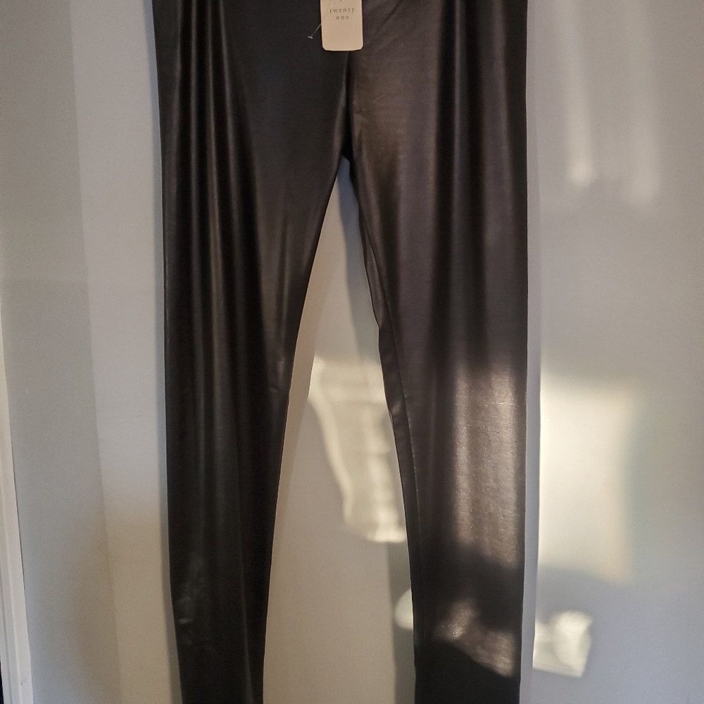 Faux leather leggings